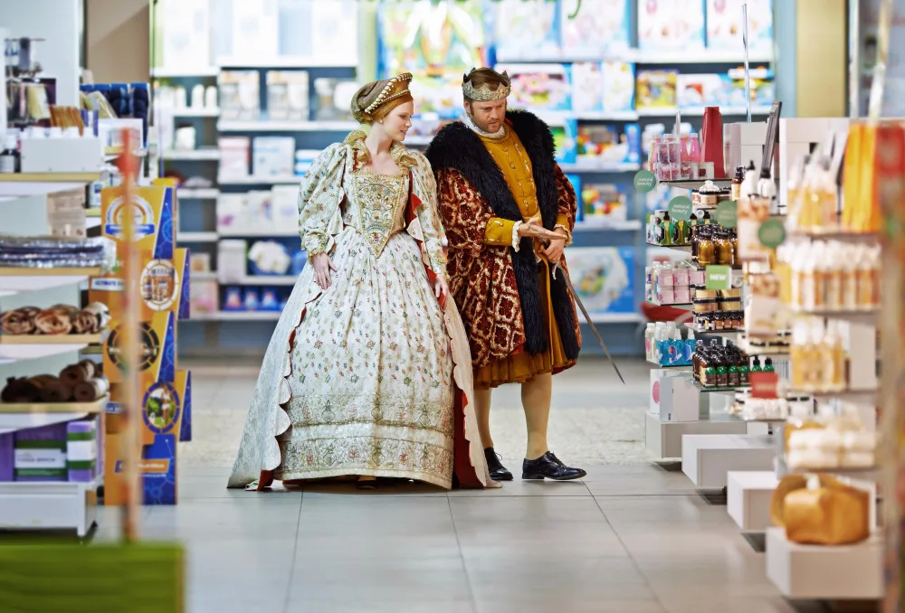 Orlando Souvenir Shopping: How to Find Gifts Without the Theme Park Markup